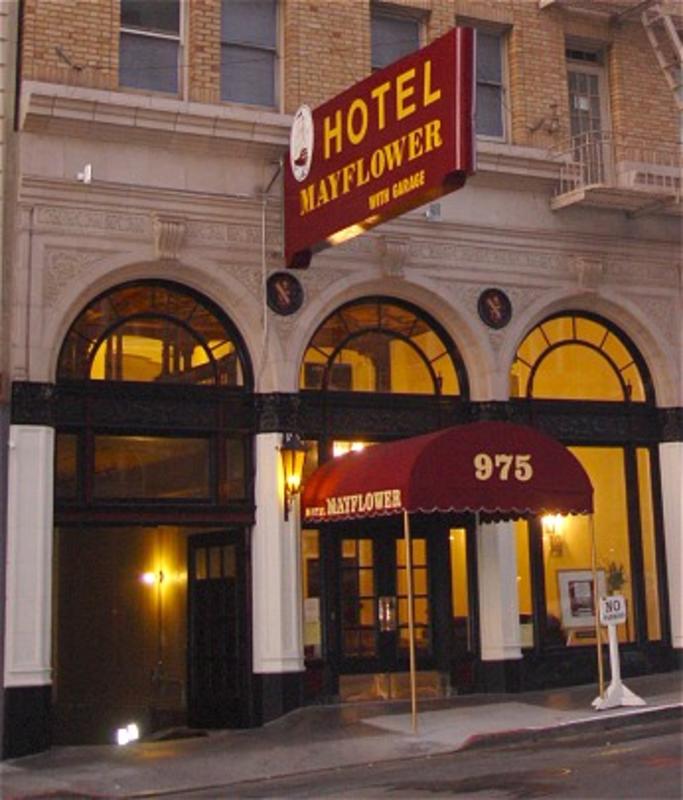 Mayflower Hotel  0