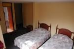 Hostal Victor - Airport Hostel - Image 10