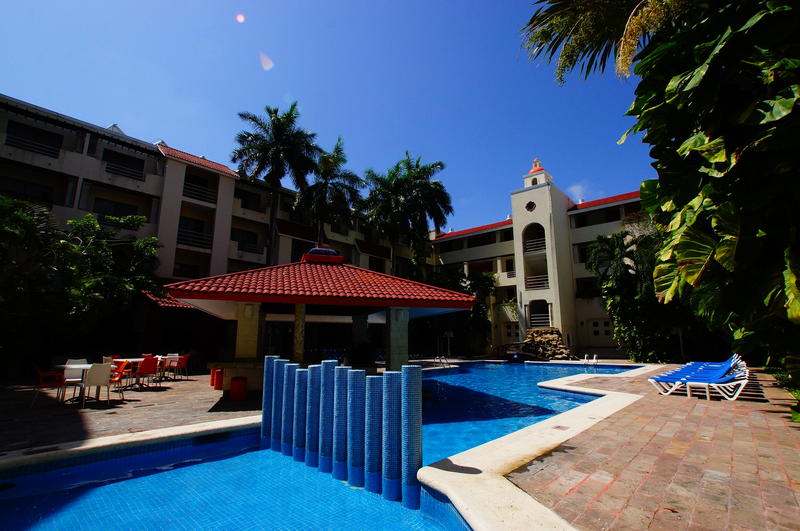 Radisson Hacienda Cancun  0