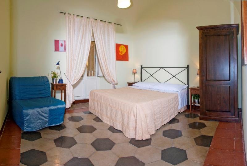 1 Apartment Aurora: Image # 2