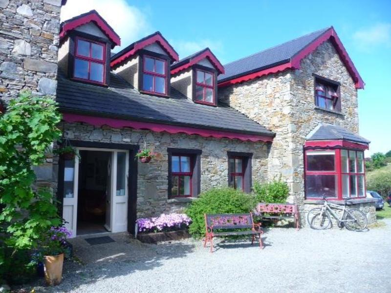 Connemara National Park Hostel - Letterfrack Lodge  0