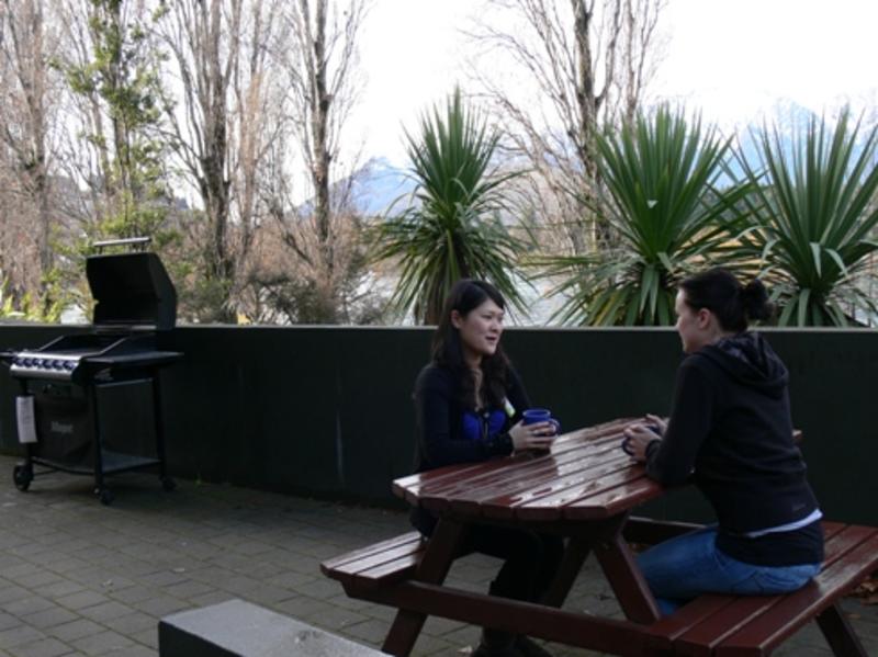 YHA Queenstown Lakefront  3