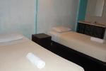 Number Eight Guesthouse - Image 9