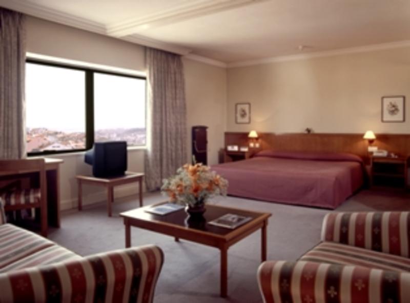 Aparthotel Vip Suites Do Marques