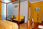 Holland International Rooms - Image 2