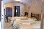 Photos of Traveller's Cave Pension