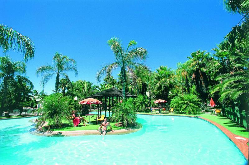 Desert Palms Resort  3