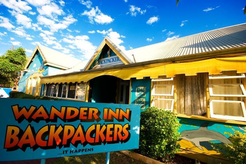 Wander Inn Backpackers  0