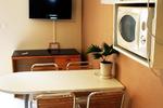 Court'Inn Suites - Image 6