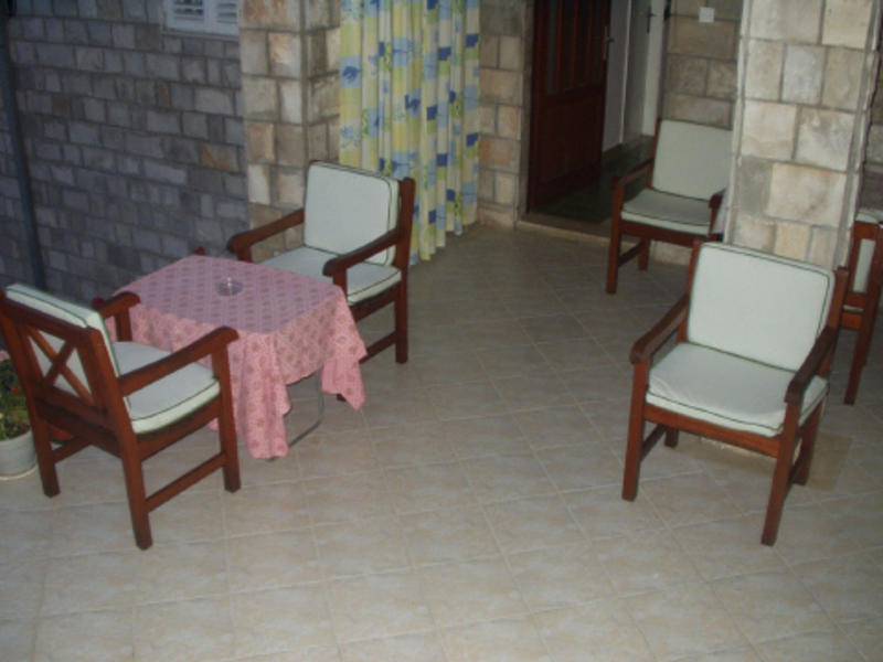 Red Dwarf Guesthouse: Image # 3