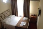 Paris Hotel & Hostel - Image 3