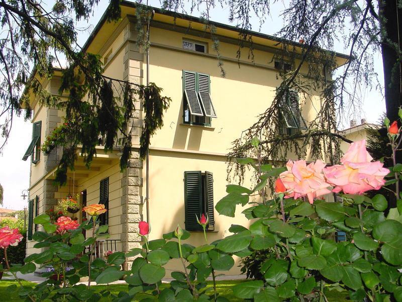 Villa Romantica  0