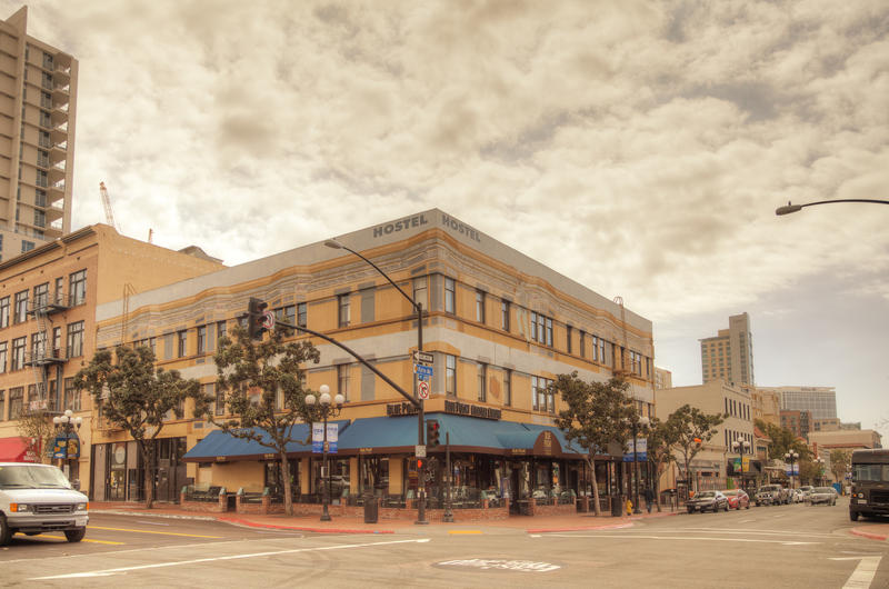 Hostelling International - San Diego Downtown  1