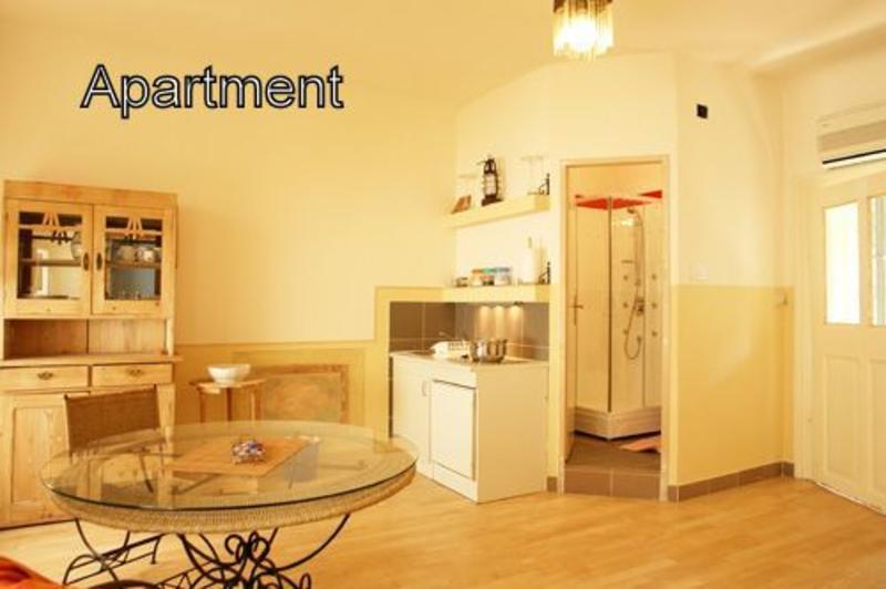 Apartment & Private Room Lessi  2