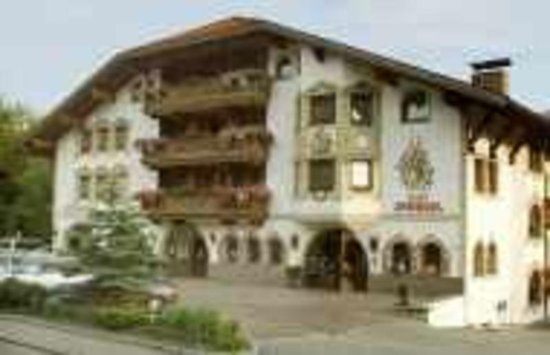 Hotel Tyrolis  0