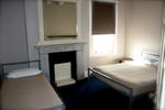 Glenelg Beach Hostel - Image 2