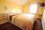 O Gradys Townhouse - Image 5