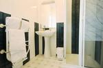O Gradys Townhouse - Image 6