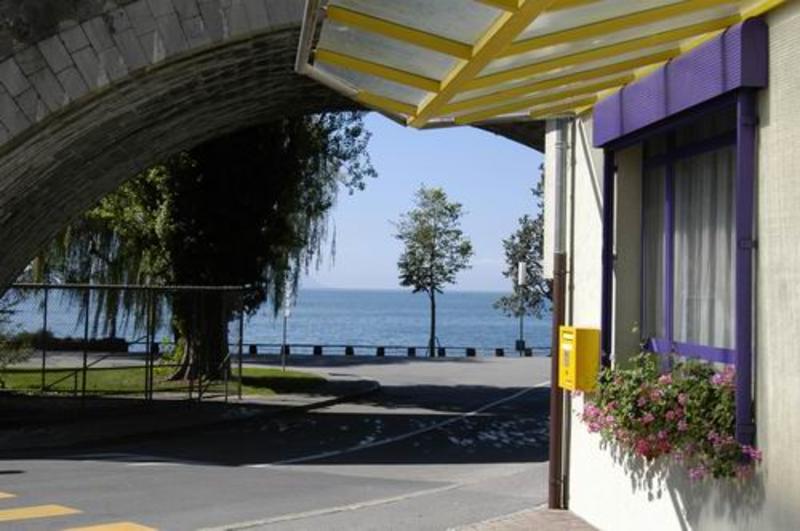Youth Hostel Montreux  1