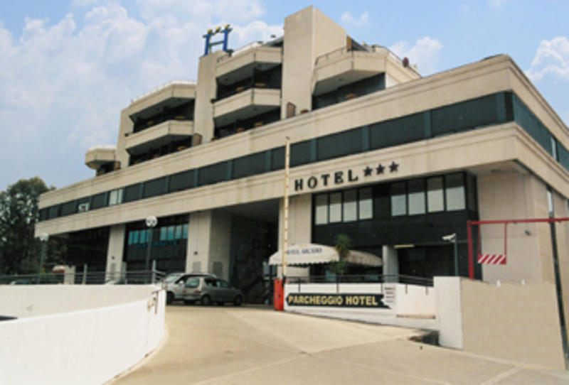 Hotel Arcadia  0