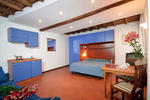 Daisy Apartment