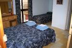 Maltese Cross Guesthouse - Image 4