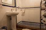 Royal Park Hotel and Hostel - Image 7