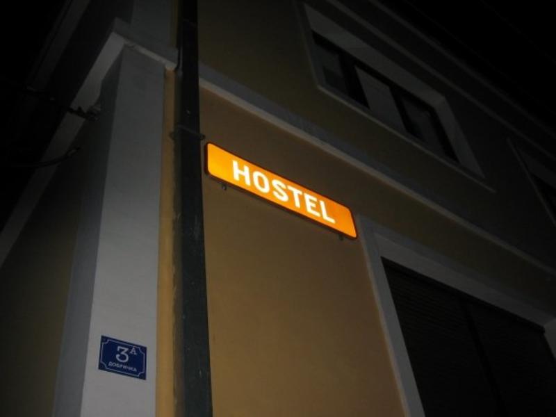 Hostel Ni  3