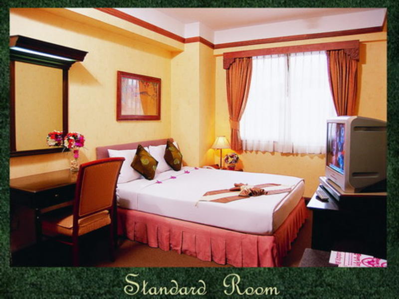 Silom City Hotel  2