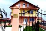 Teen Hostel - Image 4