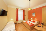 Hotel Golden City - Garni - Image 2