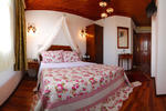Photos of White Garden Pansion