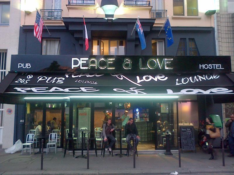 Peace & Love Hostel  0