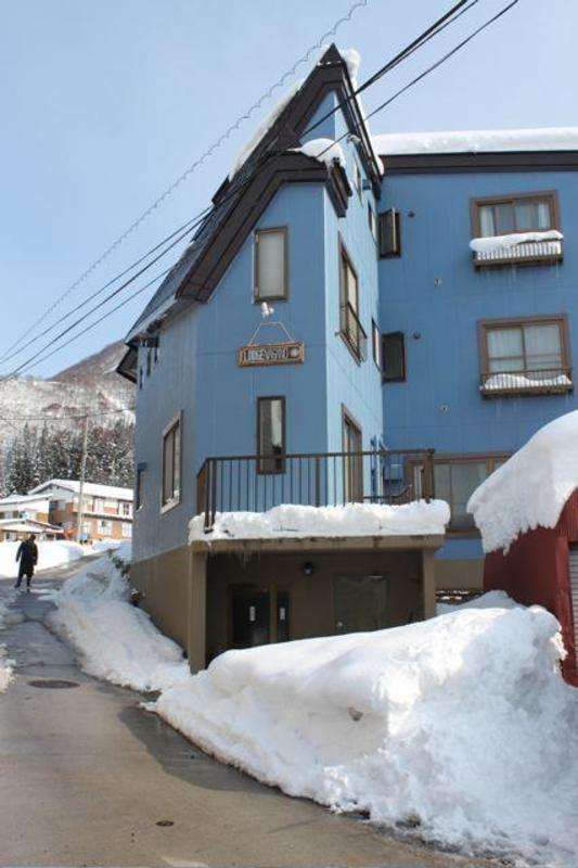 Lodge Nagano  1