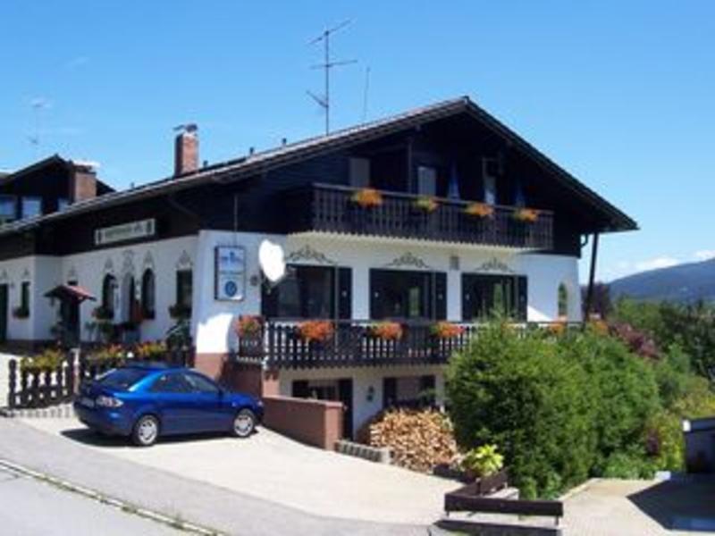 Gästehaus am Berg  0