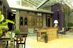 Kelly's Courtyard - Image 4