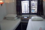 Maple Leaf Guesthouse - Image 9