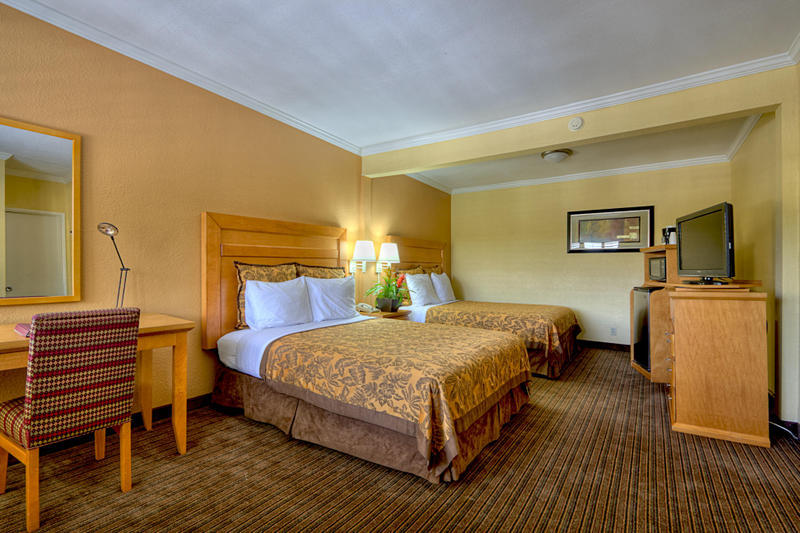 Anaheim Islander Inn and Suites  0