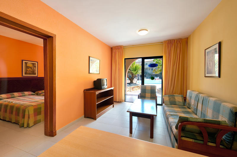 Suite Hotel Castillo de Elba  3