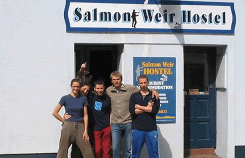 Salmon Weir Hostel  0