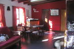 The House Hostel Resto & Bar - Image 2