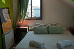The House Hostel Resto & Bar - Image 3