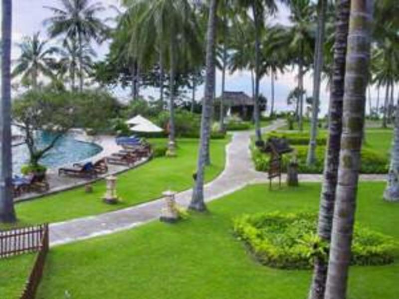 Holiday Resort Lombok  1
