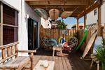Hollywood Beach Hostel - Image 1