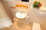 Singer109 - Backpacker Apartment Hostel - Image 5