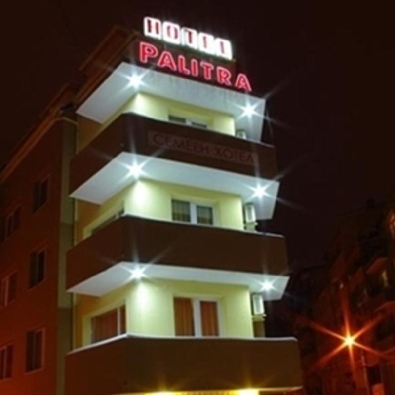 Palitra Family Hotel  2