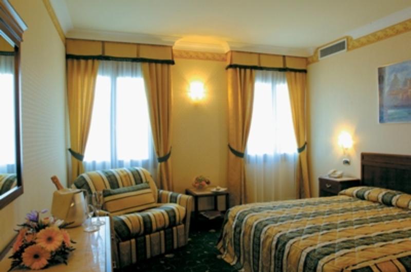 Hotel Panorama  3