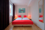 MEININGER Hamburg City Center - Image 7