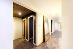 Mingtown People's Square Youth Hostel - Image 2