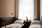 Corvin Point Hostel - Image 8